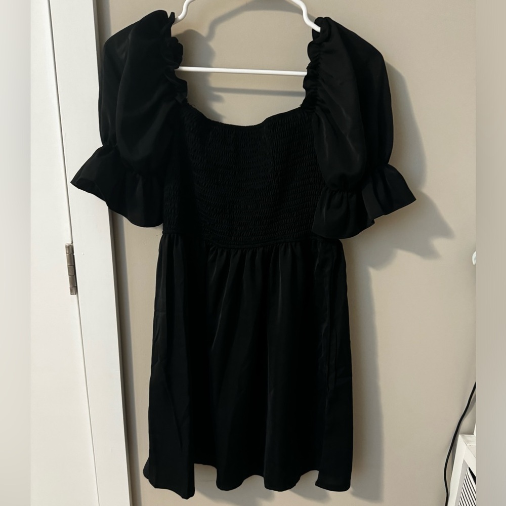 Black puffy sleeve dress